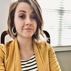 Meet your Posher, Alexandra